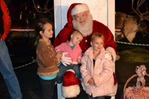 Santa Brings Live Reindeer Each Year to Visit